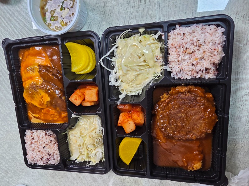 모두 맛점드세요