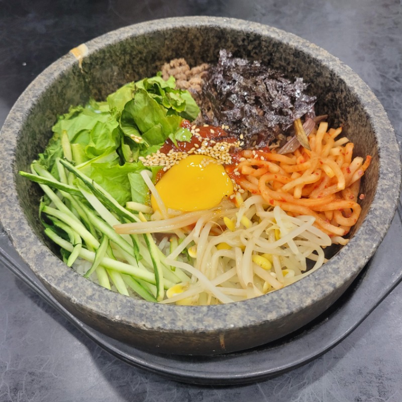 다들 식사챙기셔요~저는 요고 먹어요~