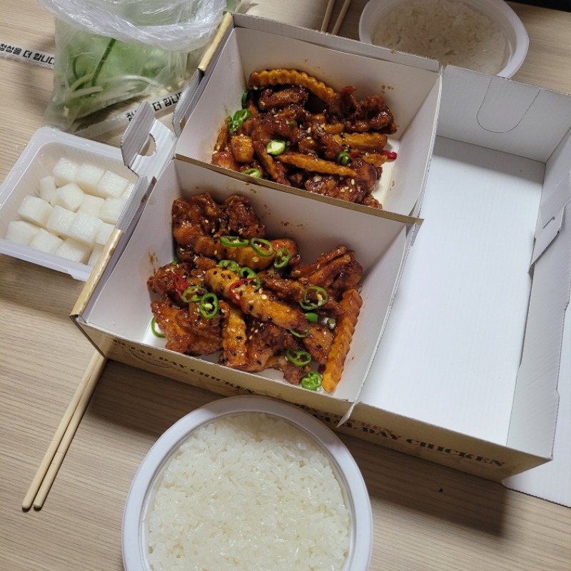 다들 야식챙겨드세용ㅎ 잘먹겠습니다