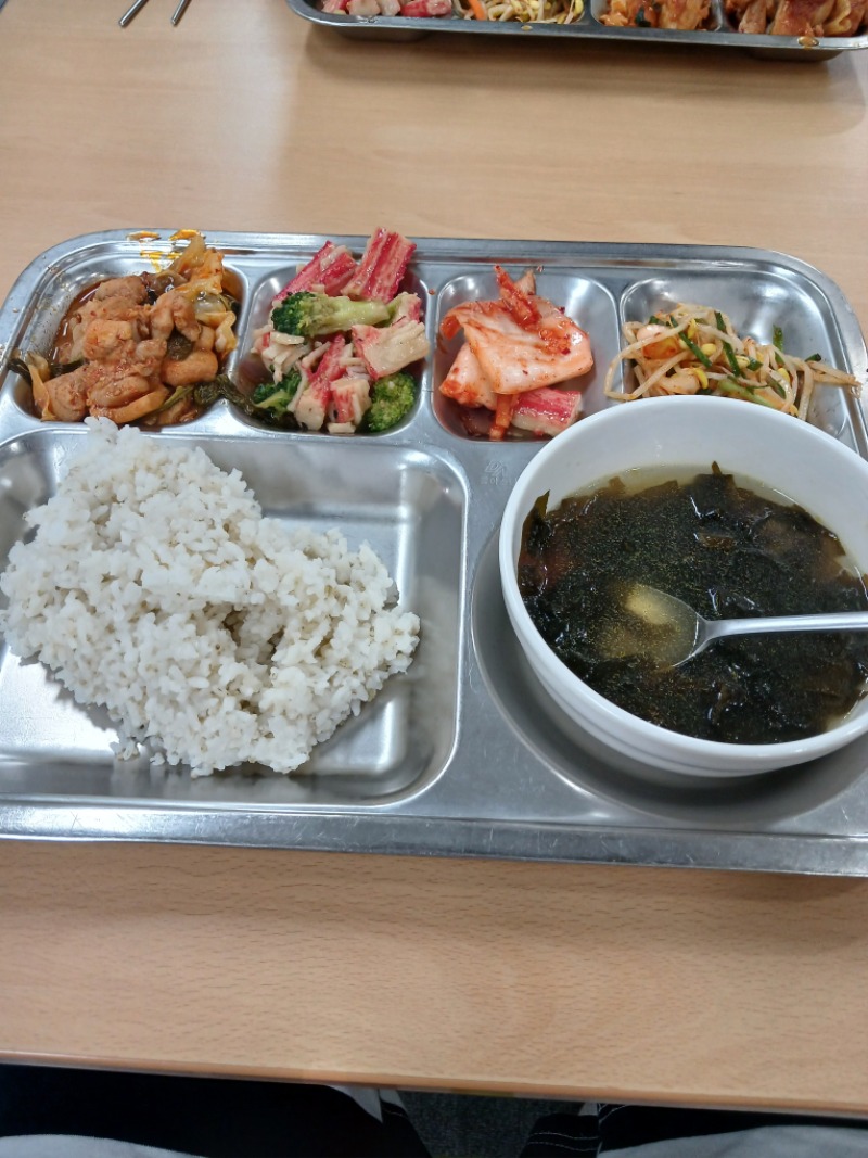 교육장에서~  7천원짜리점심ㅎㅎ