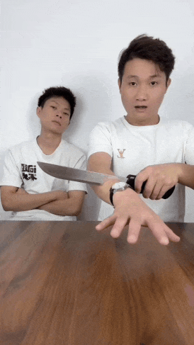 마술 트릭 박살 내는 친구