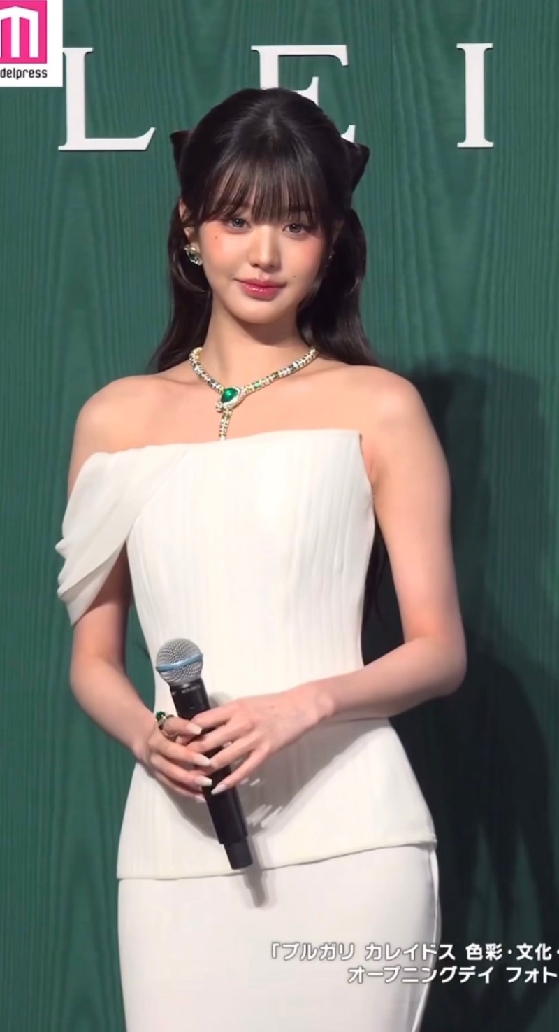 장원영 in 토쿄