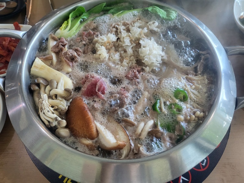 여긴 버섯전골 맛집이라 한번더 가본곳!!