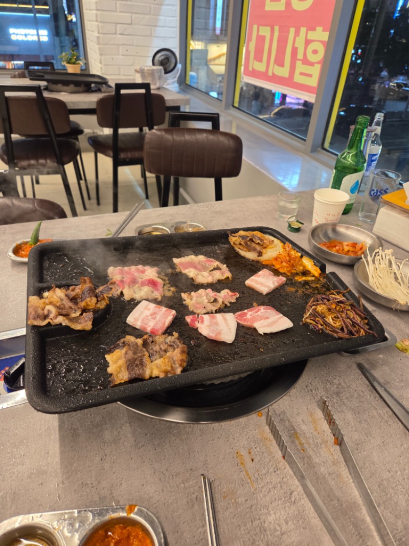 늦은 저메추! 우삼겹.대패.가브리살.등등등.갓짱!