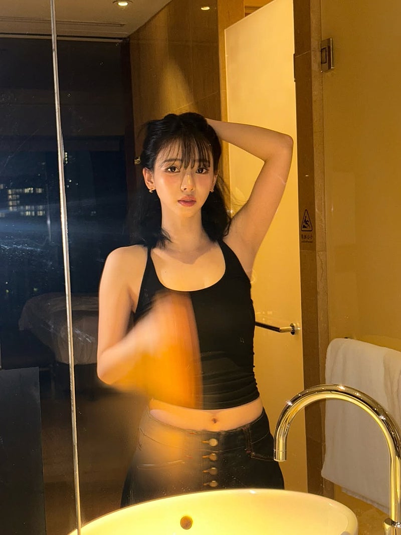 카리나 민소매: