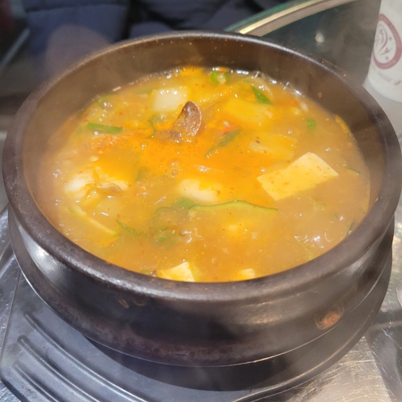 오늘 저녁은 외식으로~다같이 한입드시지예!!