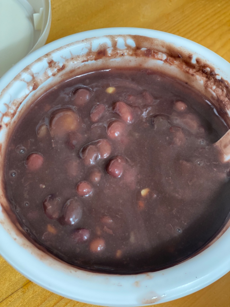 점심은 간단하게 팥죽?