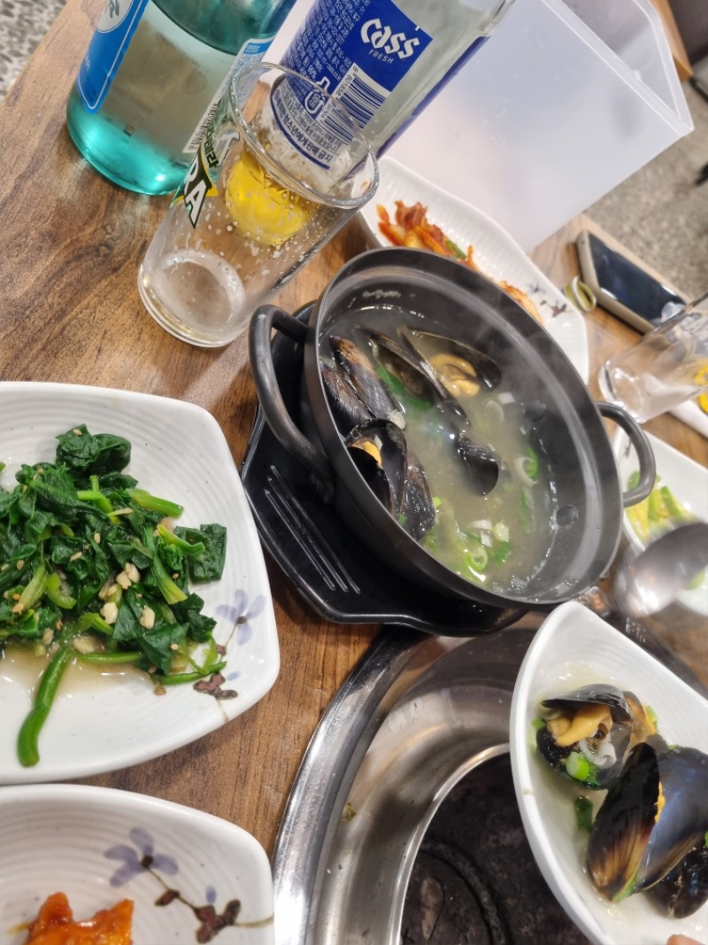 맛저하세요 오랫만에 고향친구와 굴에 한잔