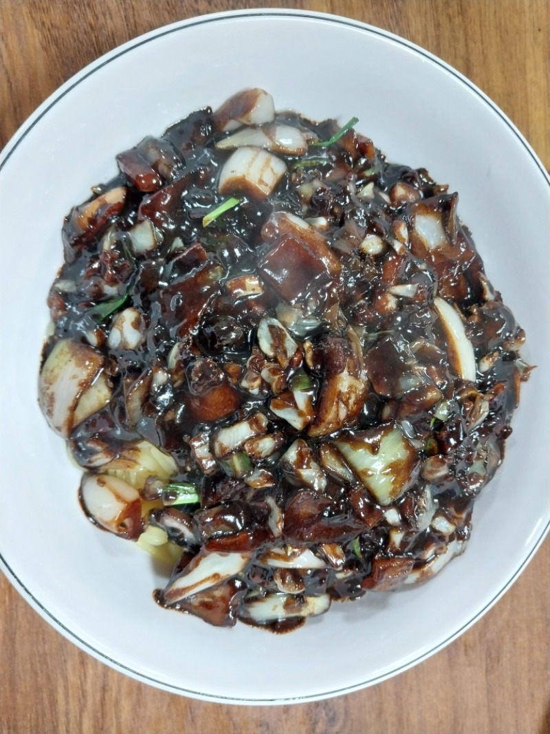 맛저드세요~~~저는 간짜장ㅎㅎ