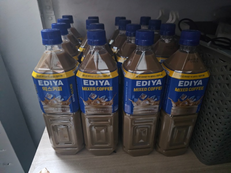 허리아파서 커피사재기~