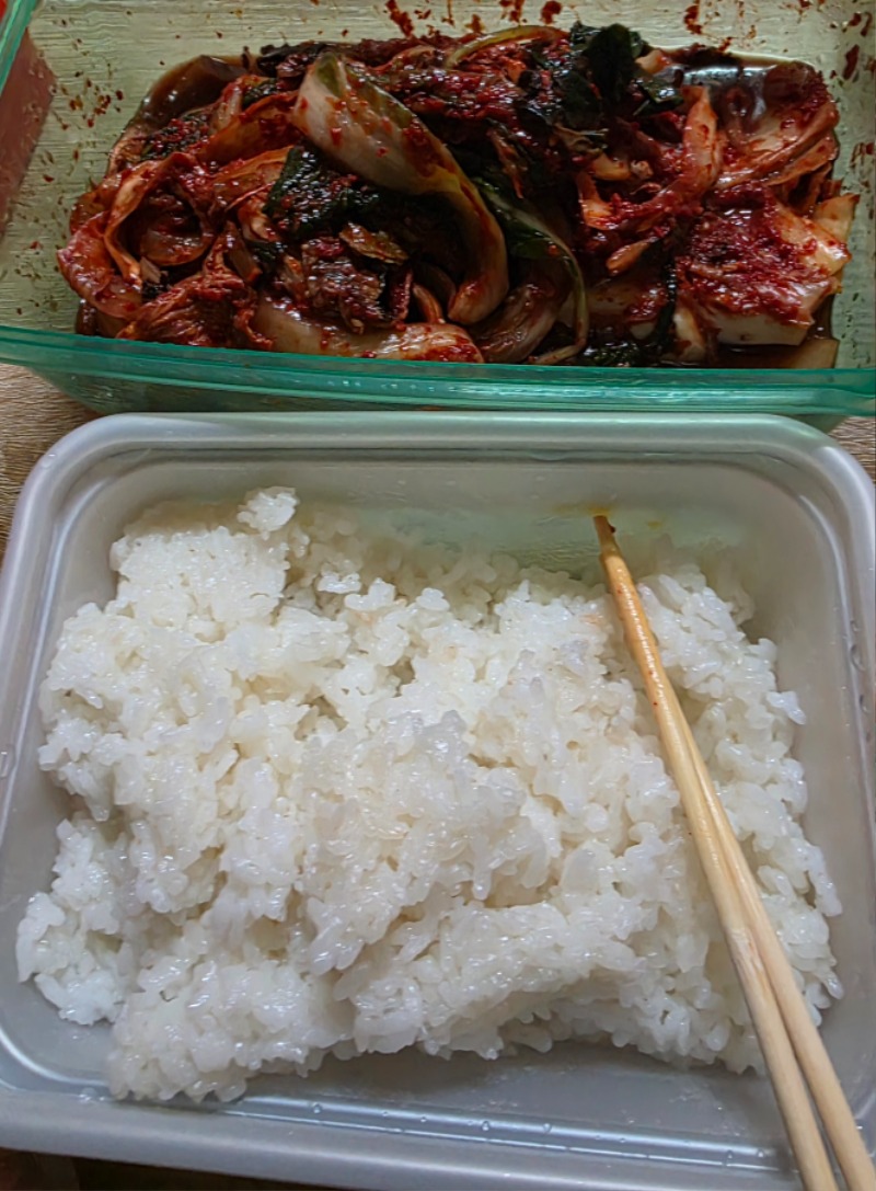 김치하나면 밥한공기 뚜딱이죠