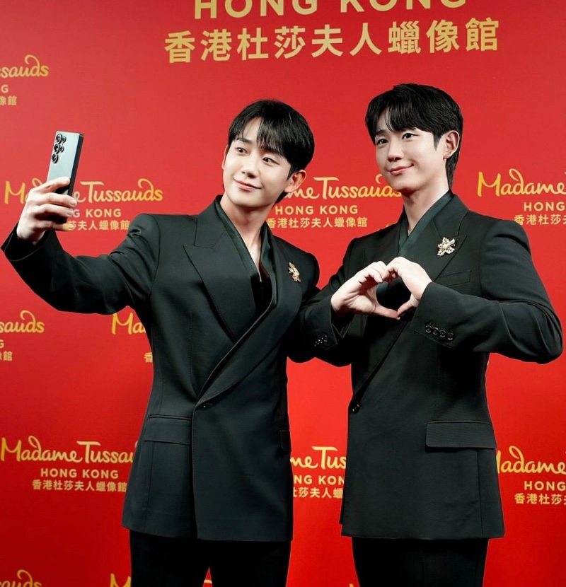 오늘 공개된 정해인 밀랍 인형 ㄷㄷ