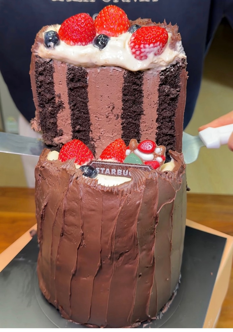 스타벅스 케이크 실물 근황