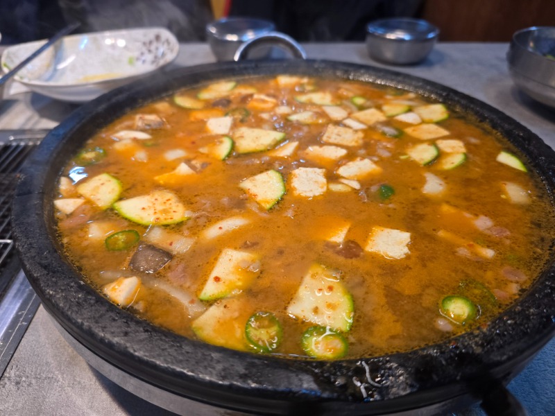 점심이나맛나게먹고