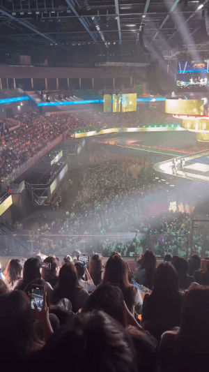 아이돌 직캠이 많은 이유