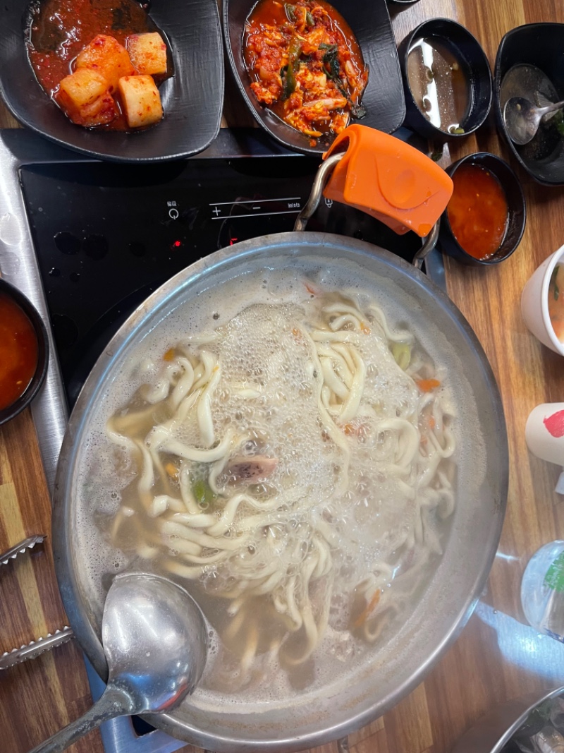 오늘 저녁 해물전골 손칼국수 파전 ㅋ