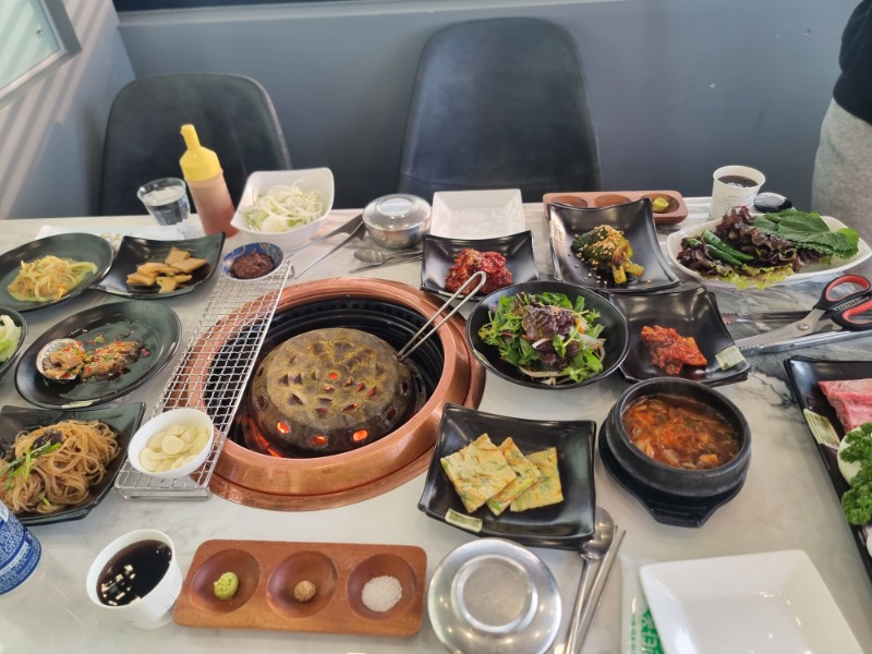 늦은점심 식사들챙기세유