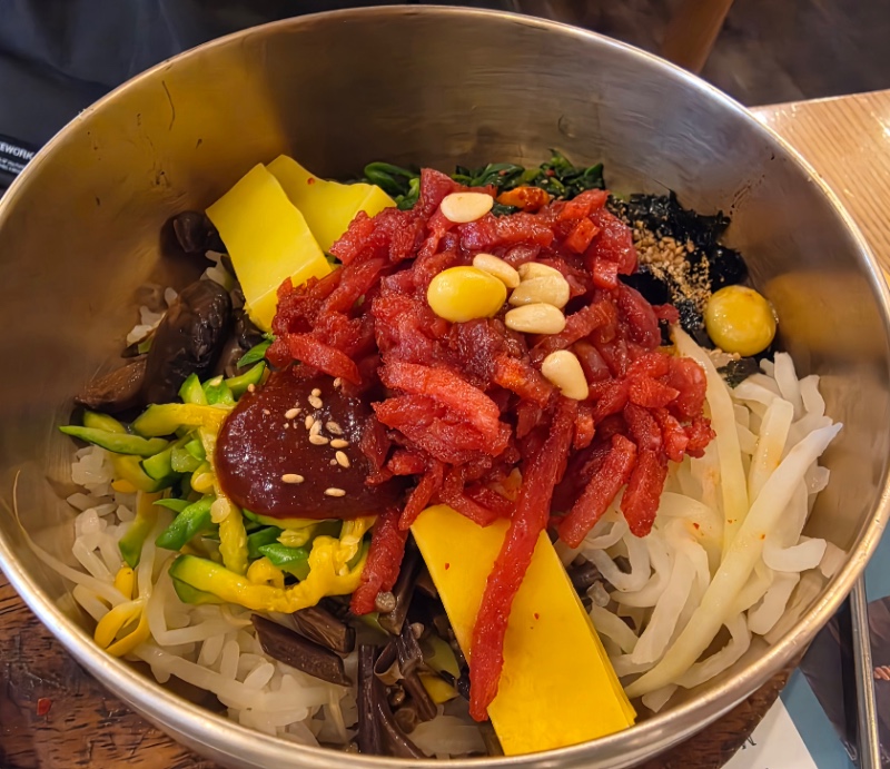 지금은 전주 ㅎㅎ 비빔이 ㅋㅋ