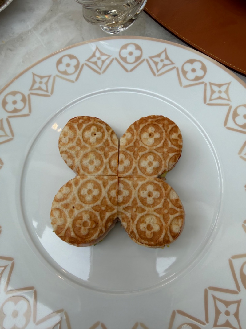 루이비통 카페 ㅎ