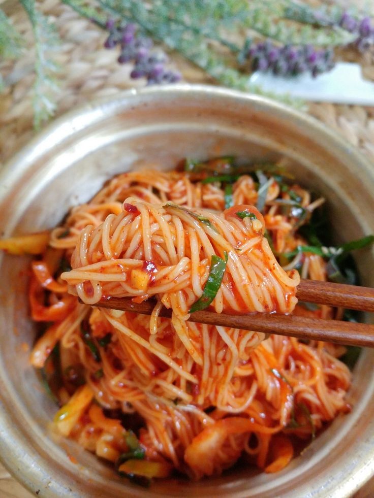 저녁들 챙기시구요~~   형난투표 푠트없죠? 럭포 가시죠~~~ 1~3등까지는 커피까지~~~  같이