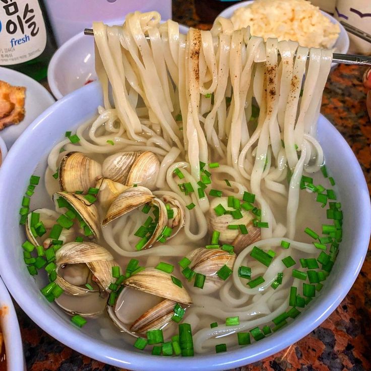 저녁들 챙기시구요~~   형난투표 푠트없죠? 럭포 가시죠~~~ 1~3등까지는 커피까지~~~  같이