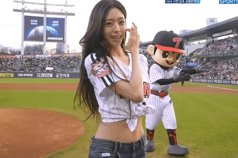 현 아이돌 허리 골반 라인 원탑