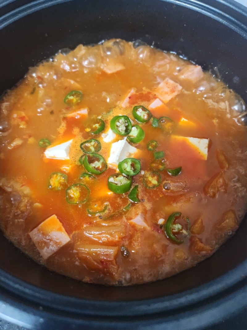 오늘이 가기전 몽맥이표 밥상 요랬는데 요래됐습니다