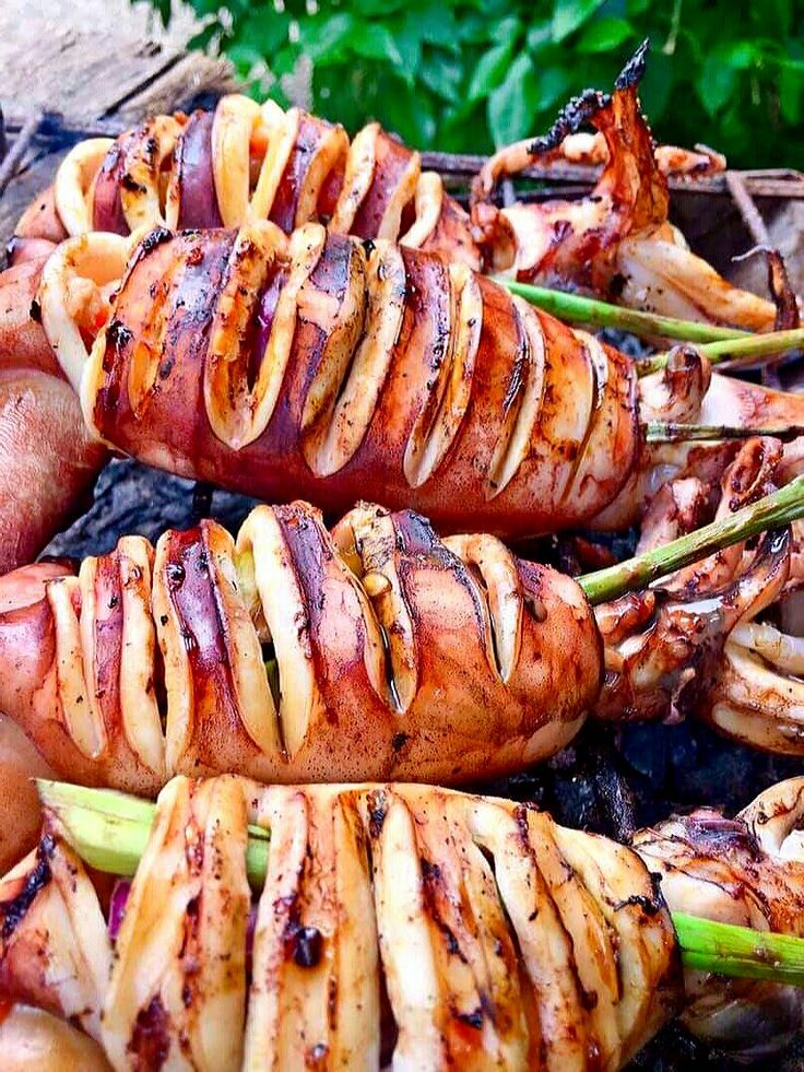 주말 늦은 저메추~~  우리 돈이랑 랑이형 맛나게 얌얌. 럭포도 가시즁~