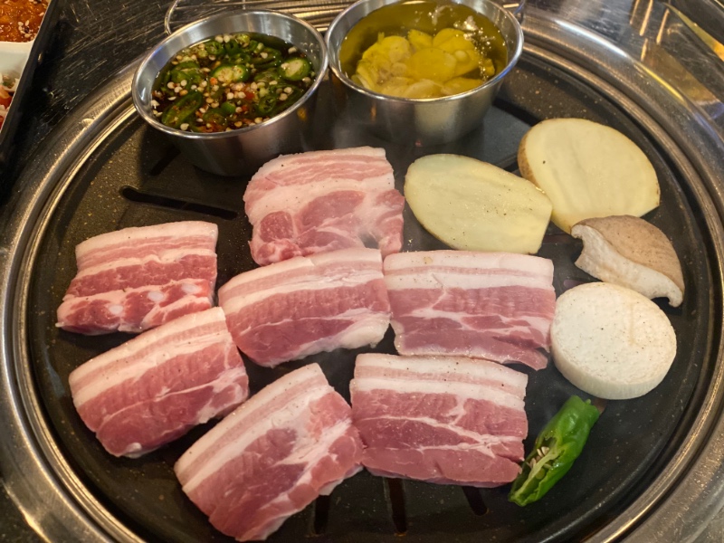 친구들 만나서 고기집으로