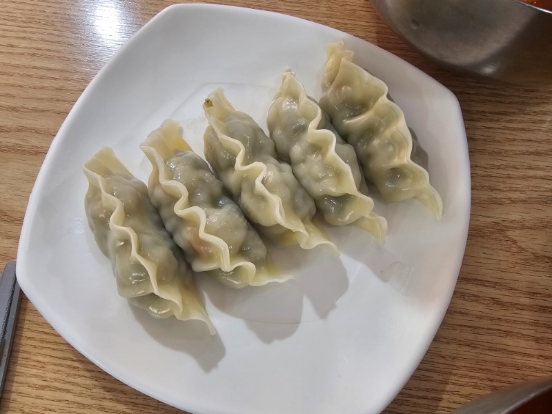 시원한 냉면 한그릇~^^  맛점하세요