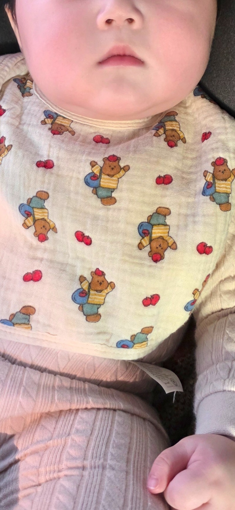 네모네모 되어가는 킁킁이...