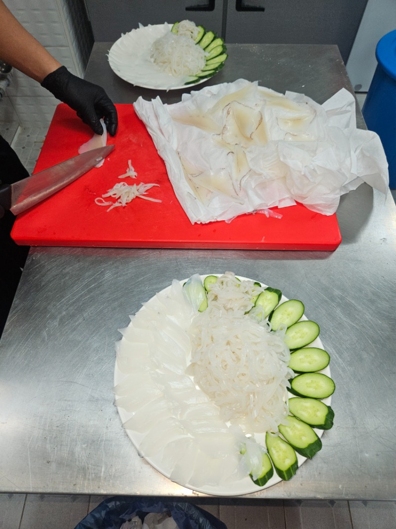 한치  무늬오징어 한상차려써요