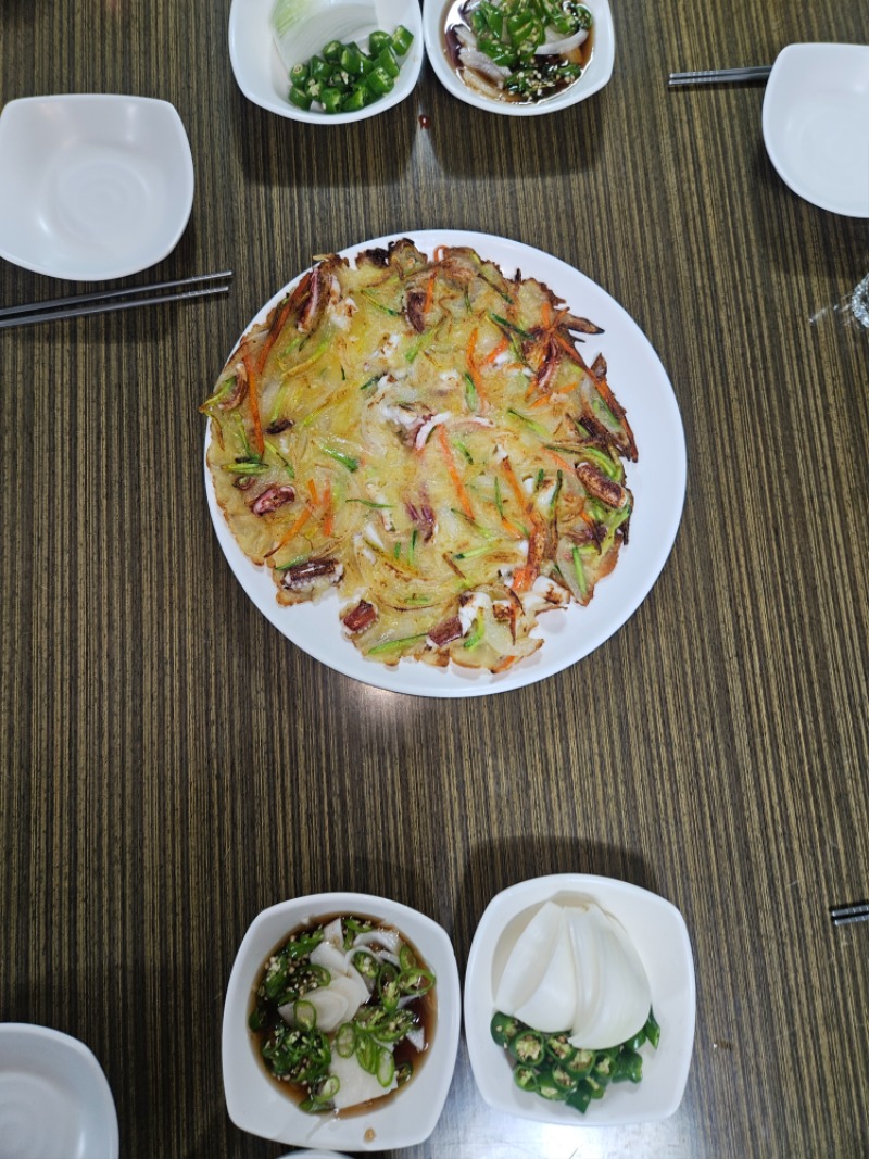 한치  무늬오징어 한상차려써요