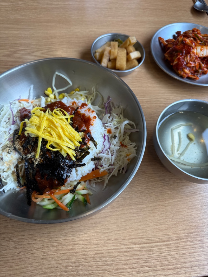 늦은 점심.... 여기 맛있네요 ㅎㅎ