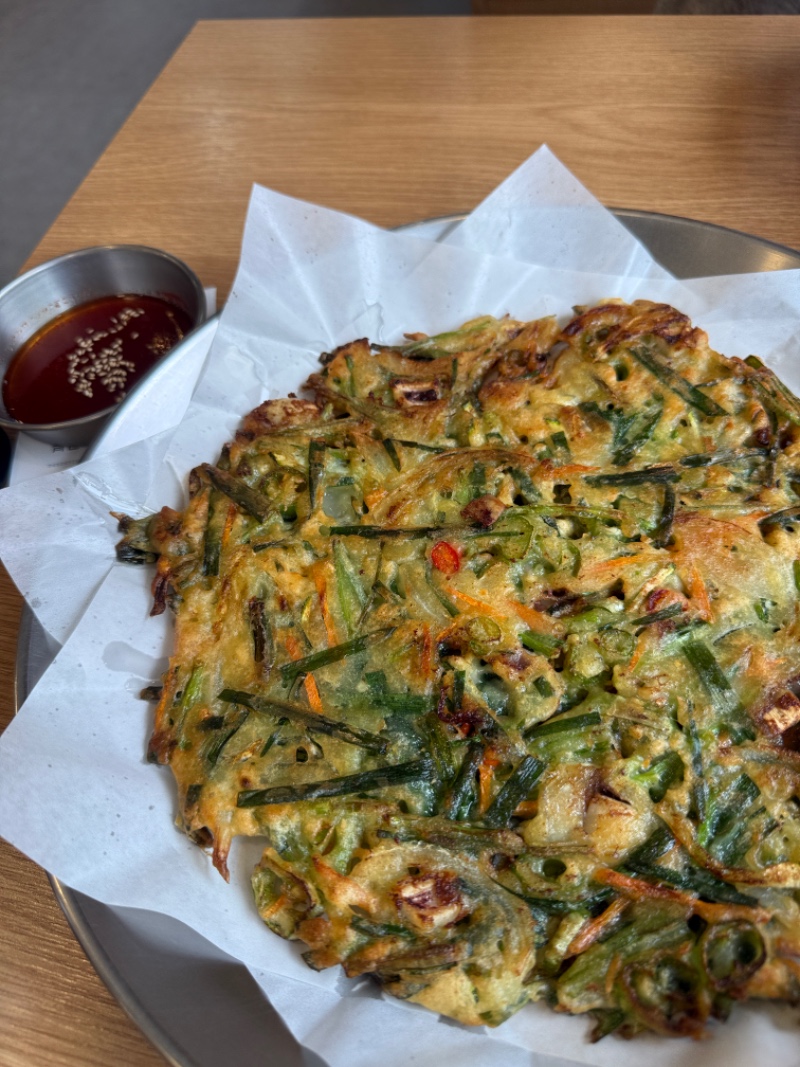 늦은 점심.... 여기 맛있네요 ㅎㅎ