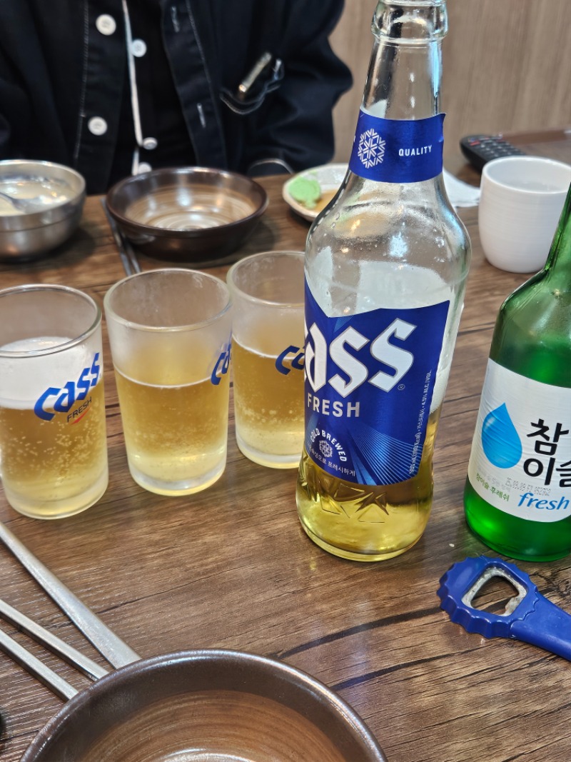 일단 안주나오기전에  소맥으로 ㅎㅎ