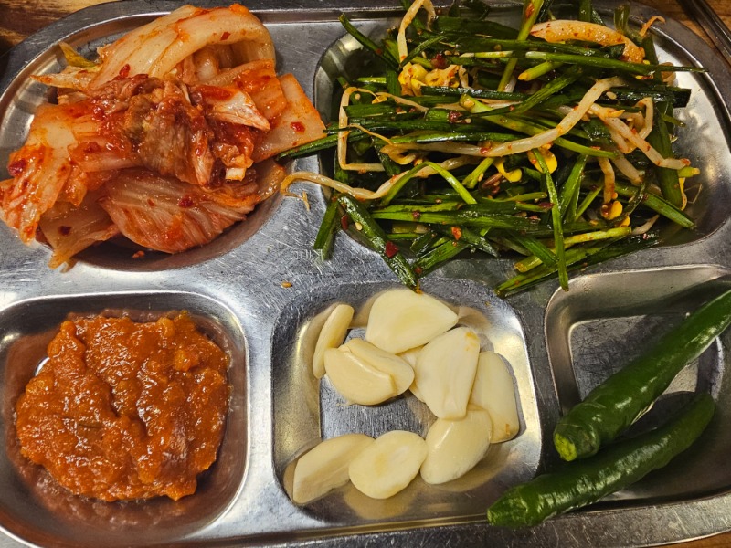 방송보다~  밥먹고와써요~