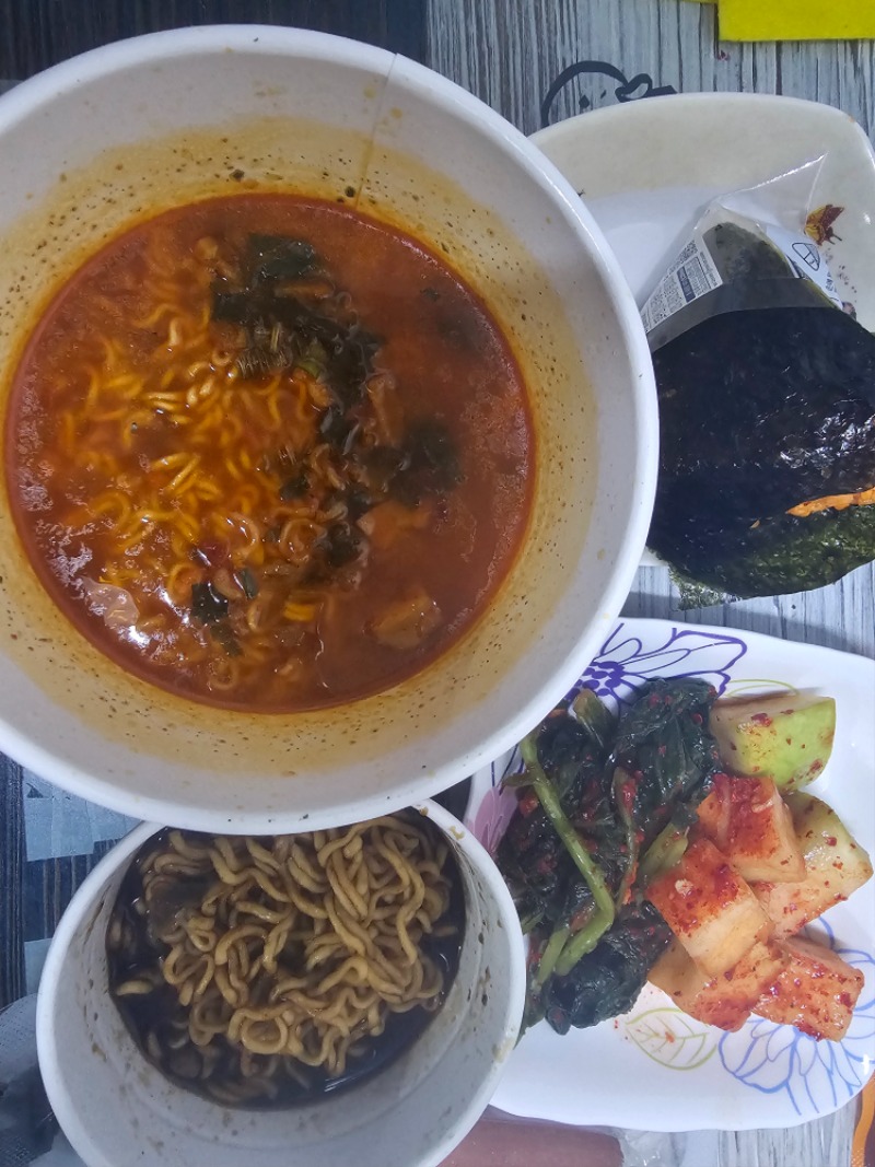 10시는 야식이지요~~