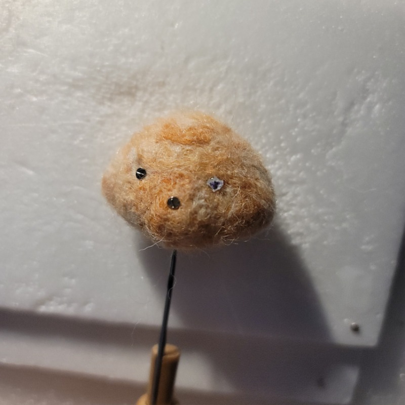 펠트인형 작업과정 (사자머리 윤곽진행중)