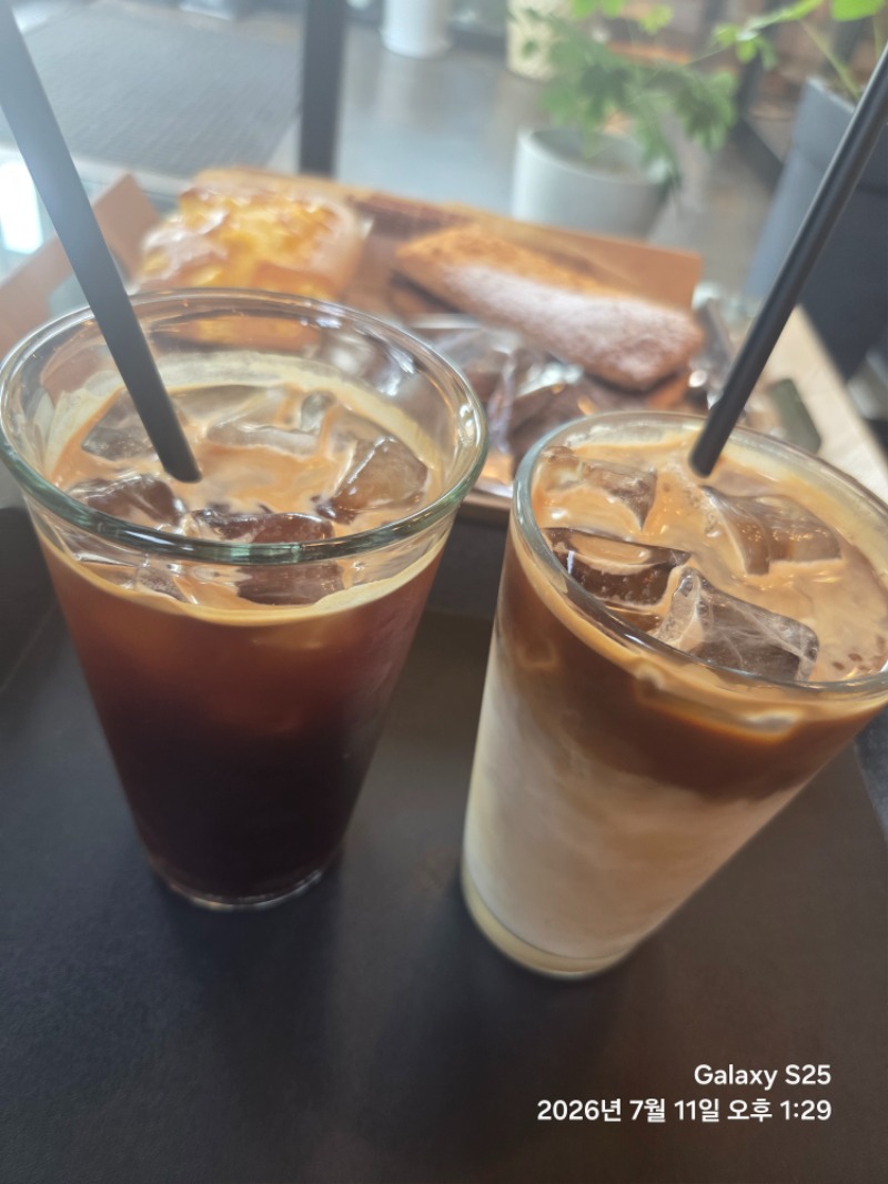 점심후 카페 ㅎㅎ