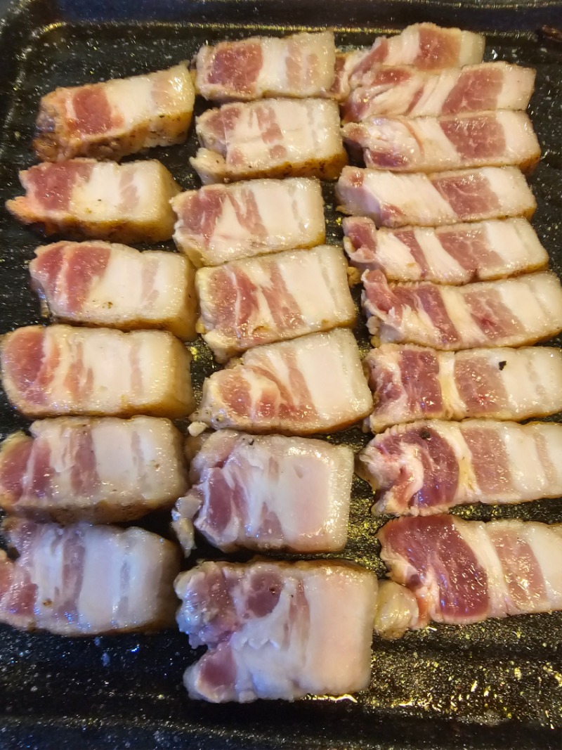 친구랑~ 룰루랄라~ 꼬기냠냠~