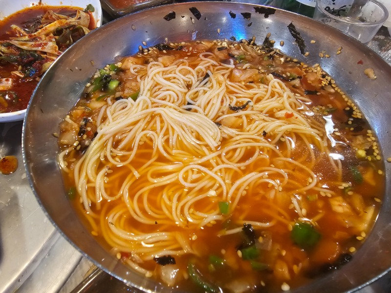친구랑~ 룰루랄라~ 꼬기냠냠~